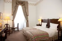 Pousada Palacio de Queluz – Historic Hotel