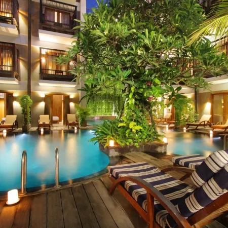 THE 1O1 Bali Oasis Sanur Отели рядом с достопримечательностью «Пляж Сегара»