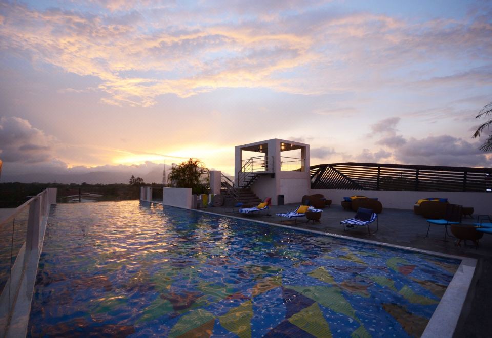Hue Hotels and Resorts Puerto Princesa