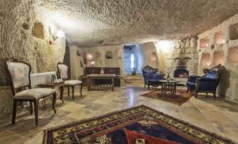 Antique Terrace Cave Suites