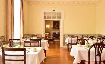 Pousada Palacio de Queluz – Historic Hotel