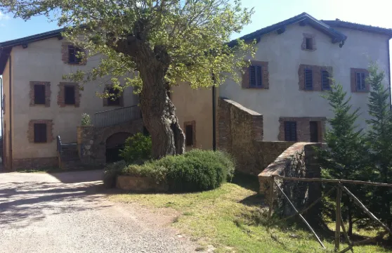 法託利亞伊爾三託酒店