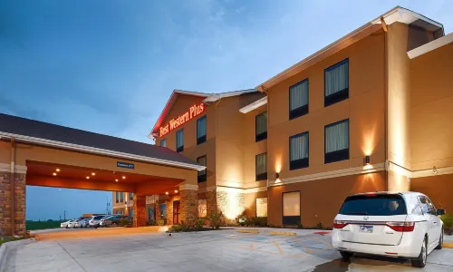 Best Western Plus Hiawatha Hotel