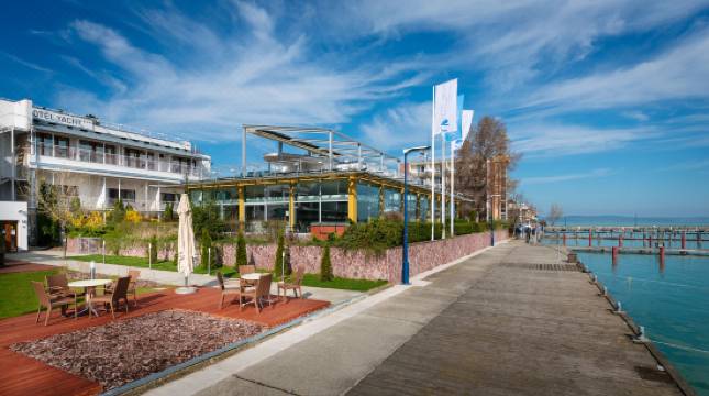 Hotel Yacht Wellness Business Room Reviews Photos Siofok 2021 Deals Price Trip Com