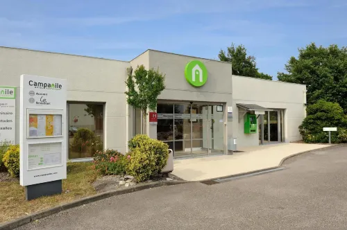 Campanile Nature - Bordeaux Sud Pessac Hotels in Пессак