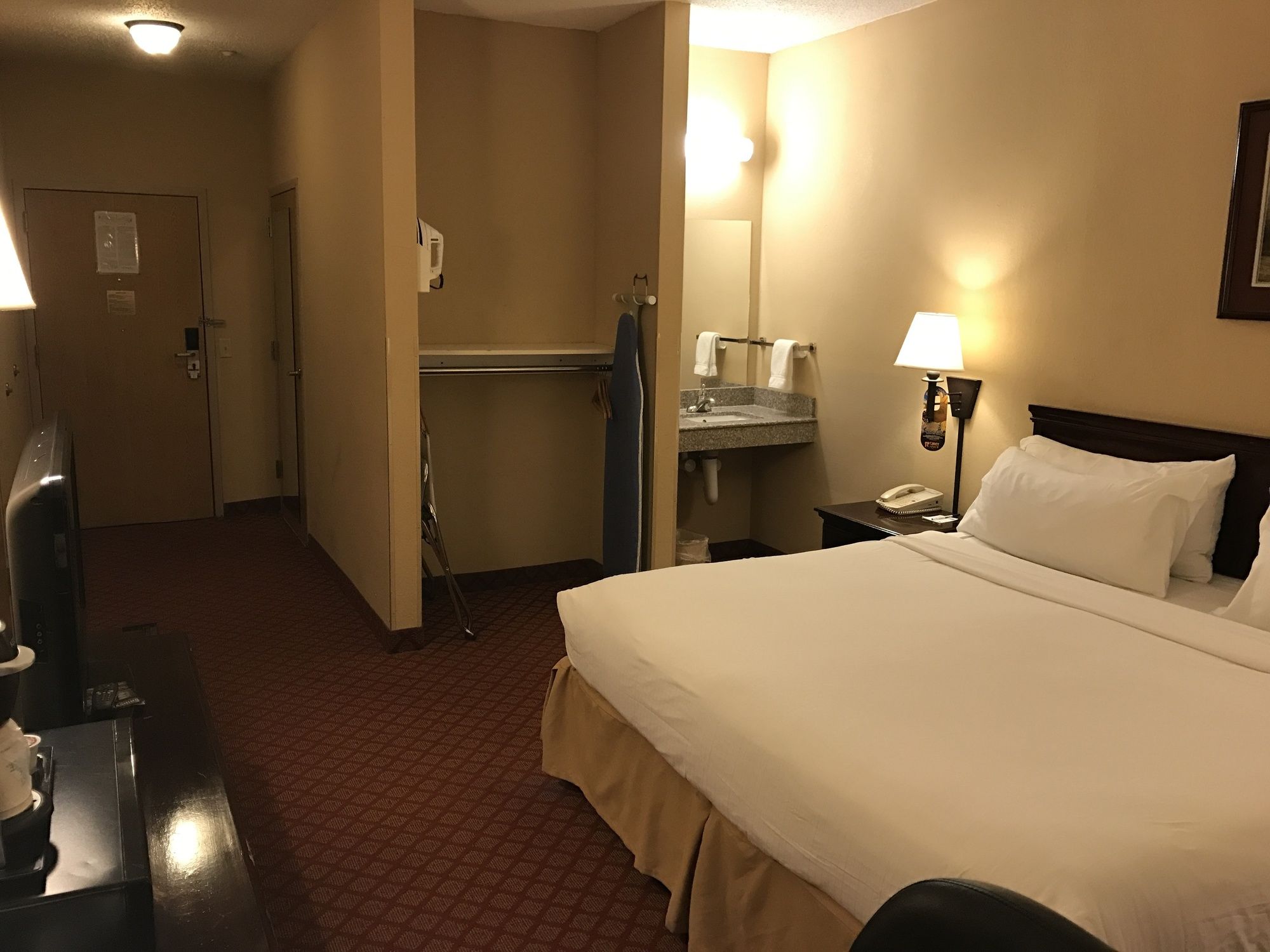 Holiday Inn Express Metropolis, an Ihg Hotel