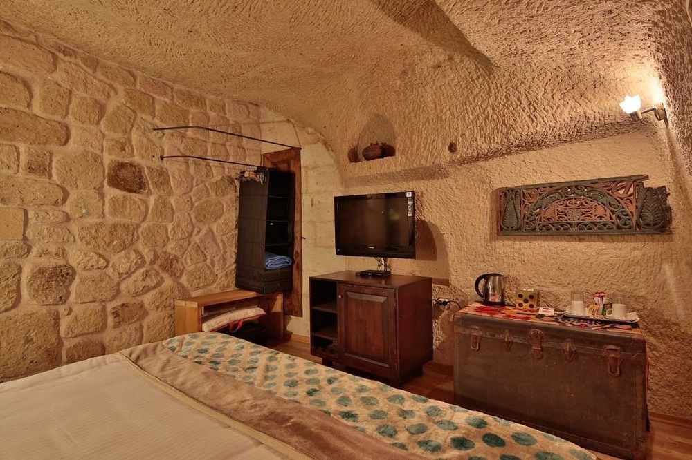 Elaa Cave Hotel