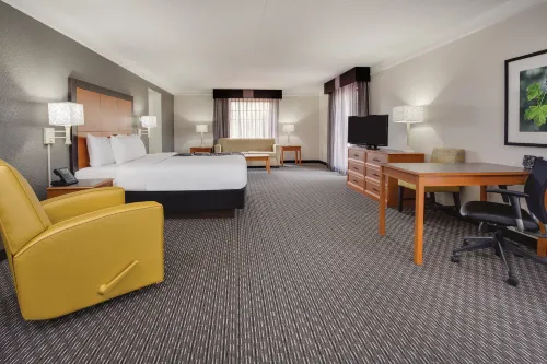 La Quinta Inn & Suites by Wyndham N Little Rock-McCain Mall Hotels in Pulaski County