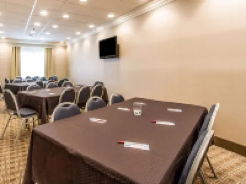 Comfort Suites Mattoon East Hotels in Mattoon