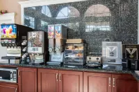 Cypress - Buena Park的Rodeway Inn - 早餐