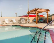 Comfort Inn - Pools