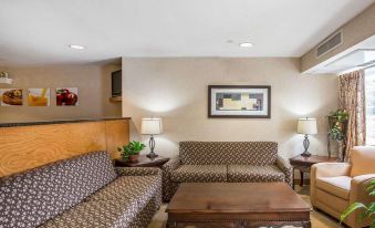 Quality Inn & Suites Mt. Juliet