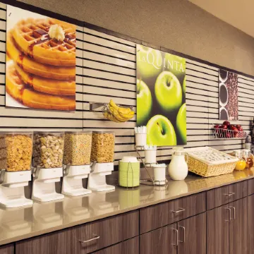 La Quinta Inn & Suites by Wyndham Fairbanks Airport