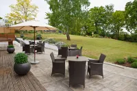 Bromley Court Hotel London - breakfast