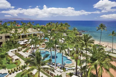 Four Seasons Resort Maui at Wailea Hotel dekat Footsie Reflexology