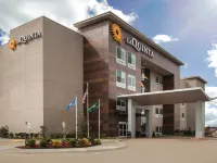 La Quinta Inn & Suites by Wyndham Glenwood Springs Hotels in Garfield County