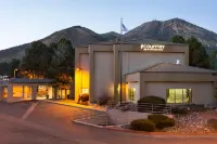 Country Inn & Suites by Radisson, Flagstaff, AZ Hotels near Sunglass Hut