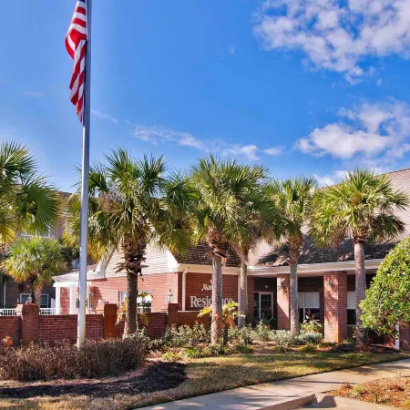 Residence Inn Tampa at USF/Medical Center Отели рядом с достопримечательностью «Парк аттракционов Busch Gardens»