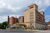 Hampton Inn & Suites Buffalo Downtown Các khách sạn ở Buffalo