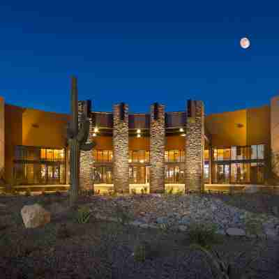 Desert Diamond Casino Hotel Exterior