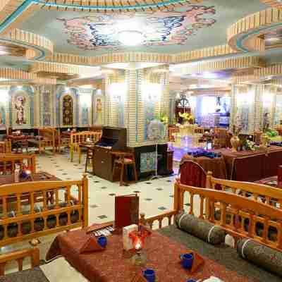 Golden Palace Hotel (Ghasr Talaei) Dining/Meeting Rooms
