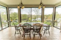 Riverhouse - Homestays