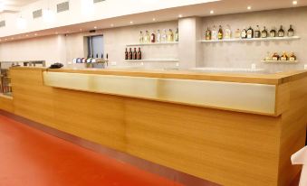 1. Hotel At..
