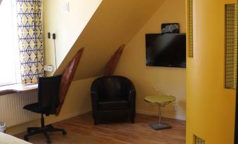 Magles Smiley Inn