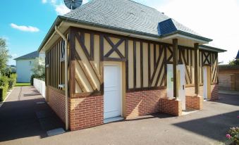 La Closerie Cabourg Côté Port