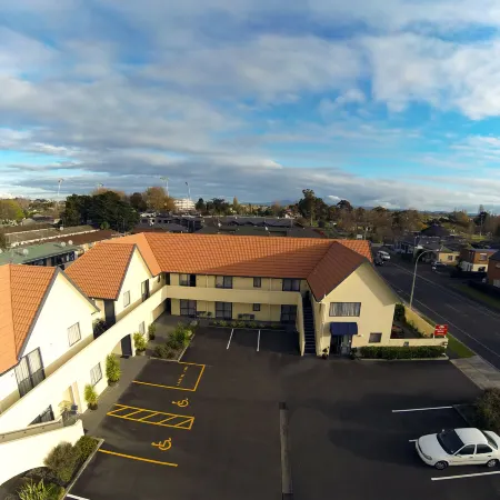 Bella Vista Motel Hamilton Отели рядом с достопримечательностью «Реформед Черч оф Гамильтон»