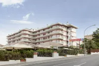 Aparthotel Adagio Rome Vatican Hotel dekat Monte Mario