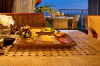 The Cliffs at Princeville Hotels in Kalihiwai