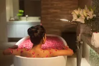 Pullman New Delhi Aerocity- International Airport - spa