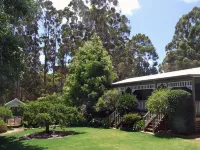 Adamsons Riverside Accommodation Hotels in Gracetown