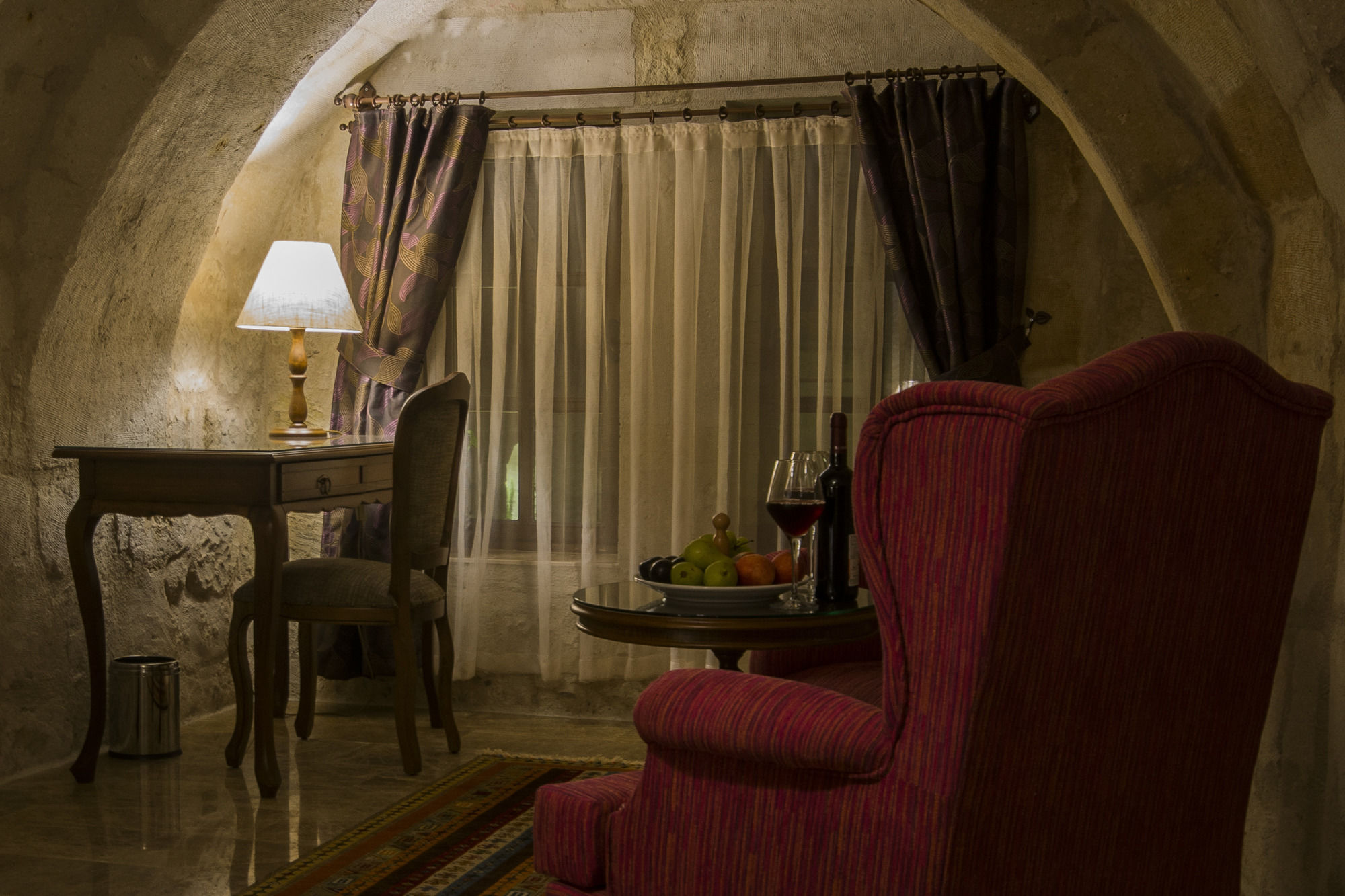 Artemis Cave Suites