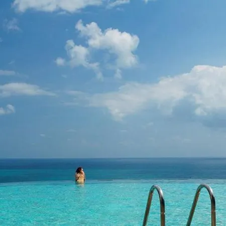 Samui Bayview Resort & Spa