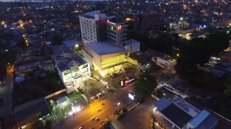 Swiss-Belhotel Jambi Отели в г. Джамби