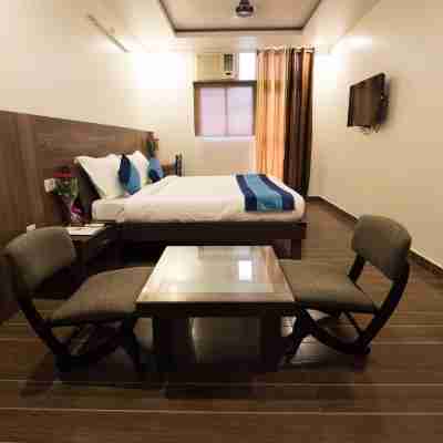 Eclat Suites Mint Gomti Nagar Rooms