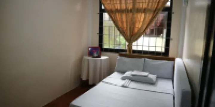 Lilian Baler Transient Houses - Habitación De Cuatro Dormitorios