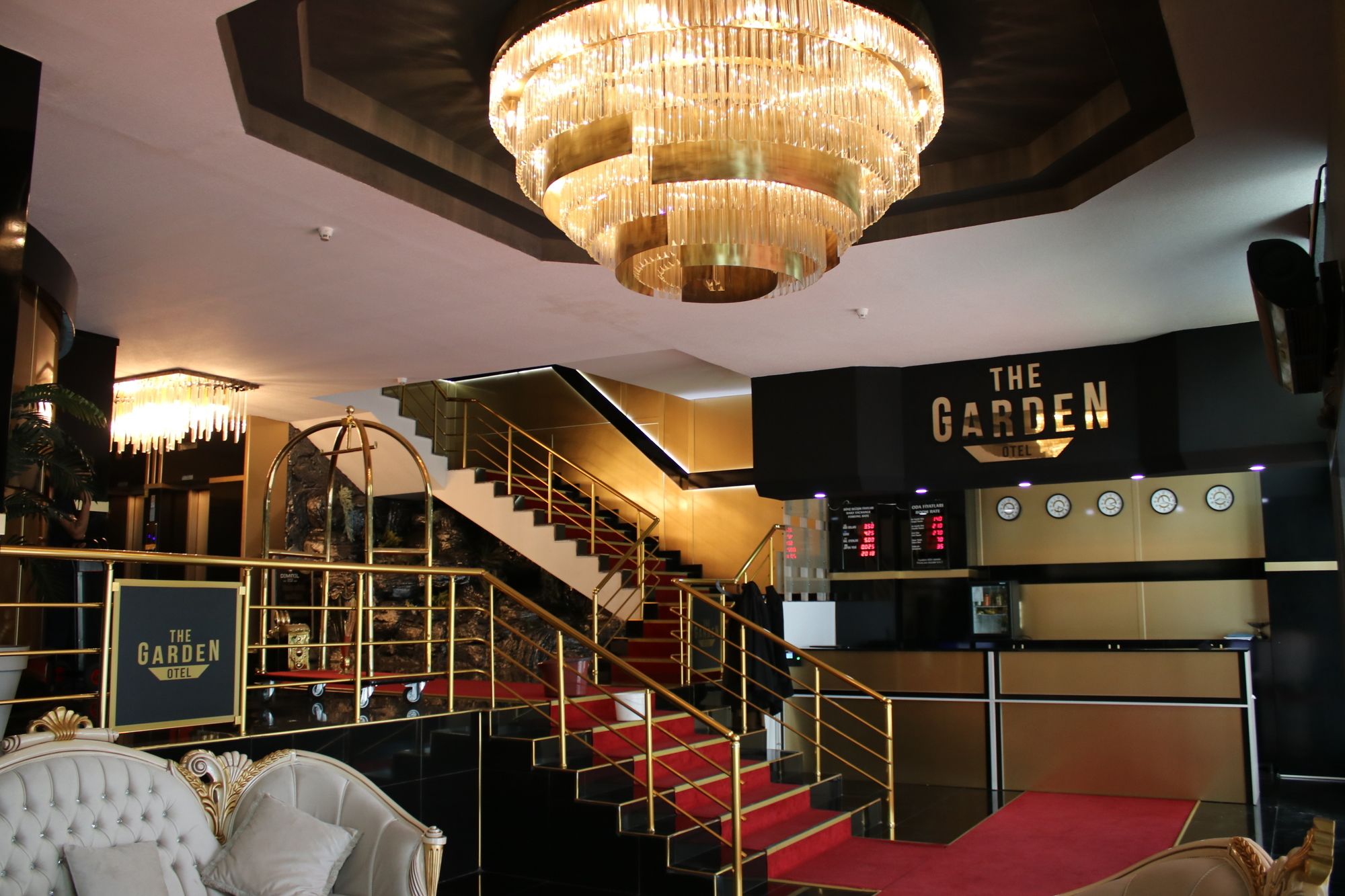 Demirel Garden Hotel (The Garden Otel)