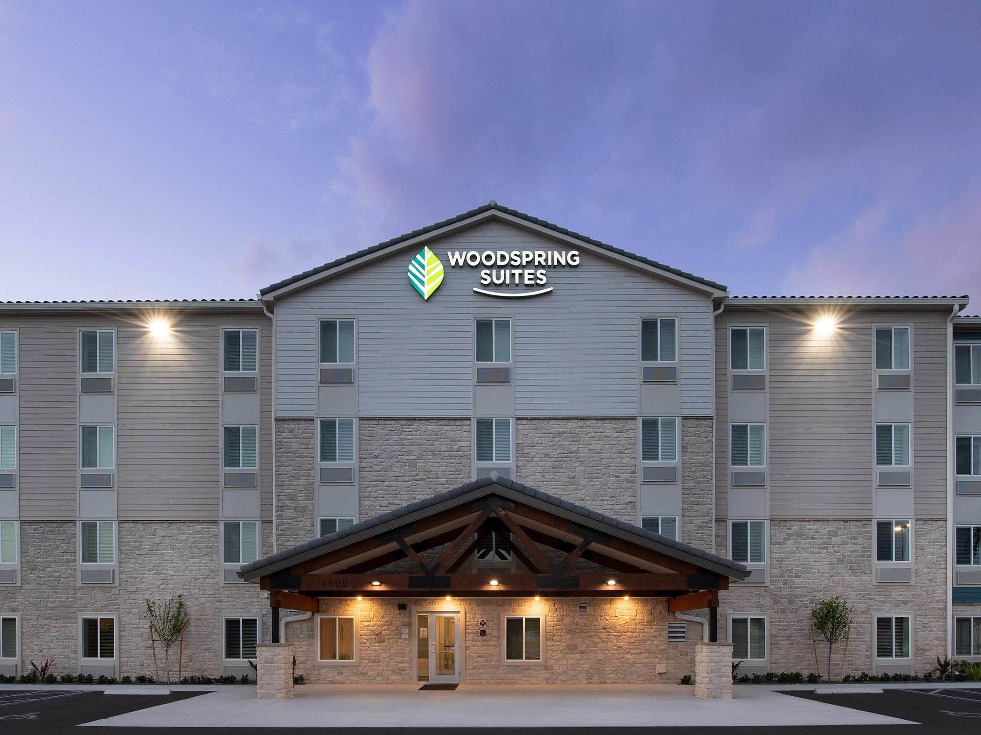 WoodSpring Suites Deerfield Beach