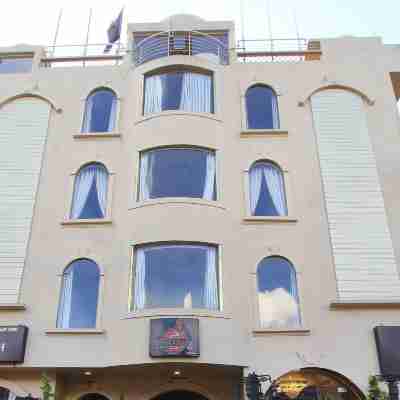 OYO 10112 Hotel Imarat Hotel Exterior