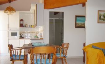 Apartment with 2 Bedrooms in Marseillan, with Wonderful City View, Poo