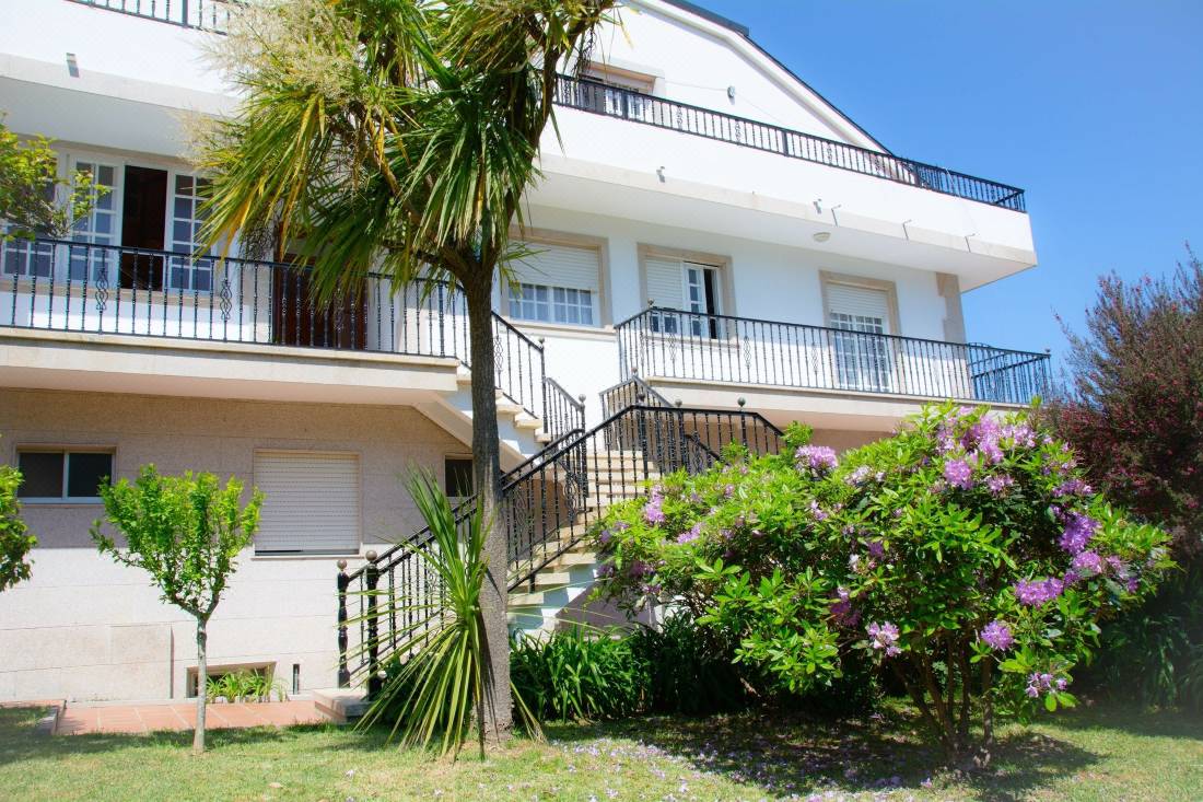 Hotel Playa Las Sinas-Vilanova de Arousa Updated 2022 Room Price-Reviews &  Deals | Trip.com
