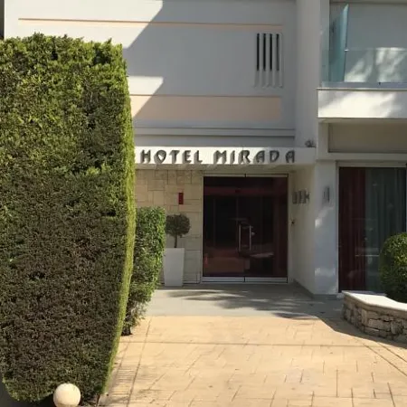 Mirada Hotel