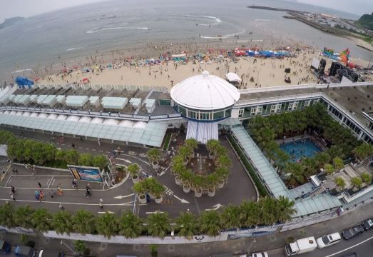 White House Resort 해변가