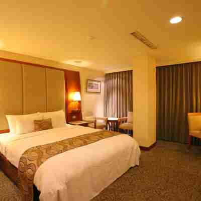 Elegance Hotel Rooms