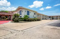 Super 8 by Wyndham Texas City Hotel di Texas City