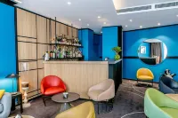 Chapeau Rouge PAR William Frachot - Hôtel Espace Bien-être & Restaurant étoilé فنادق في ديجون