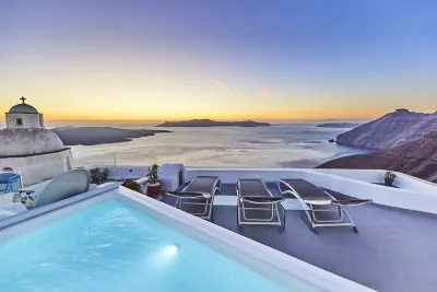 Trieris Villa & Suites Hotéis em Fira